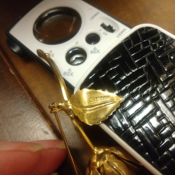 Giovanni Gold Rose VTG Brooch - Picture 4 of 4